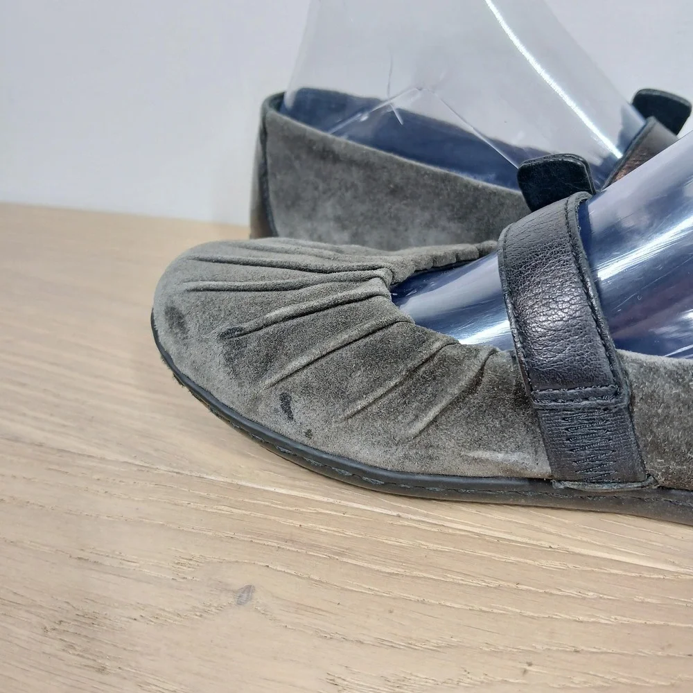 Born Flats Womens 7.5 Gray Suede Leather Mary Jane Ballet Boho Artisan Comfort